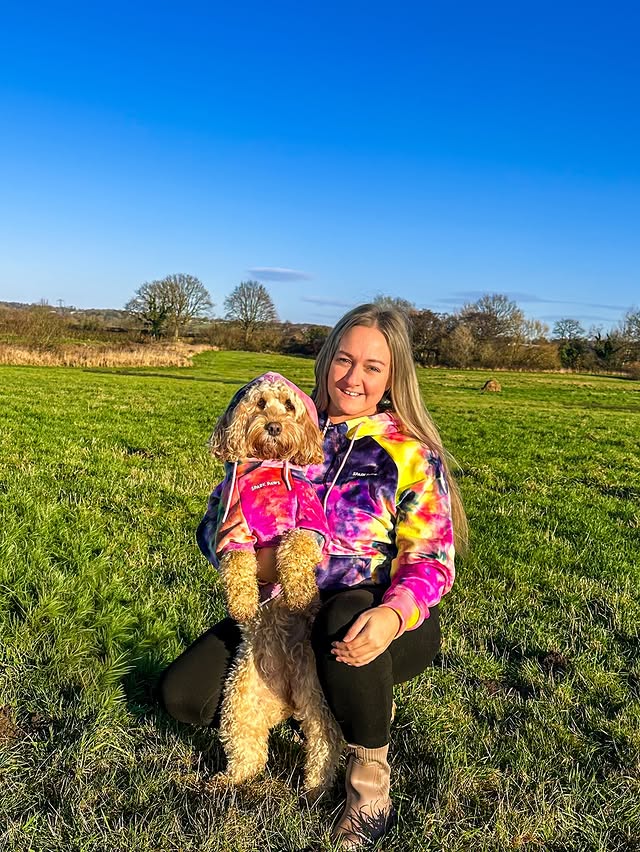 Instagram post by @minniemonkeyface for Spark Paws. Caption reads: [...] is this matching hoodie set from....