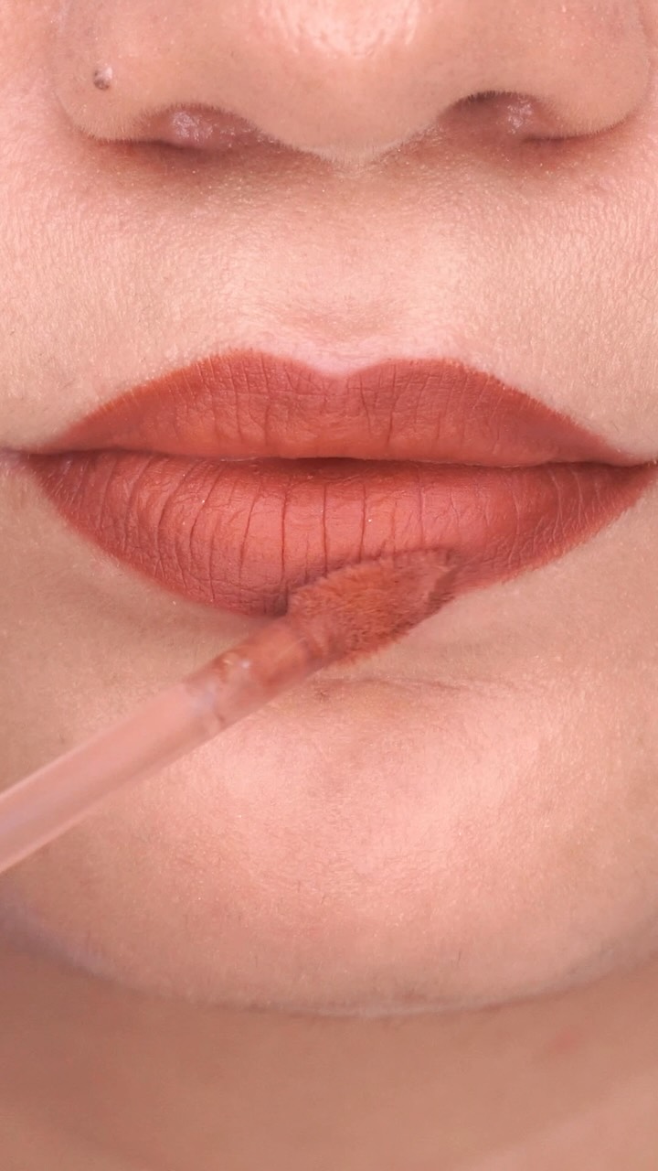 Instagram post by @makeupbysimran_ for Gerard Cosmetics. Caption reads: Brown lip combo that you NEED😍

Im so obsessed....