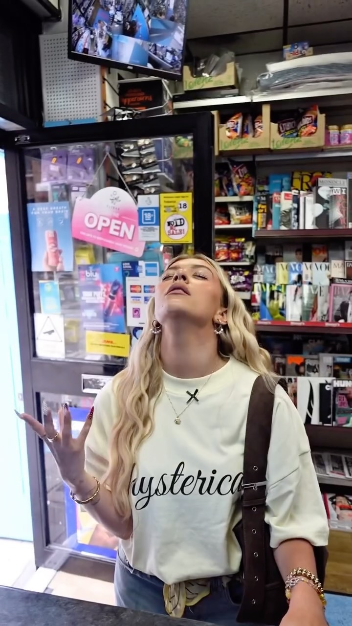 Instagram post by @mollygracemarsh for EXTRA Gum. Caption reads: AD | You heard it here…BOSS with his words of....