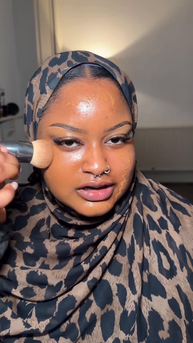 Instagram post by @tooaliyah_ for Salams. Caption reads: I know it can be hard trying to build genuine,....