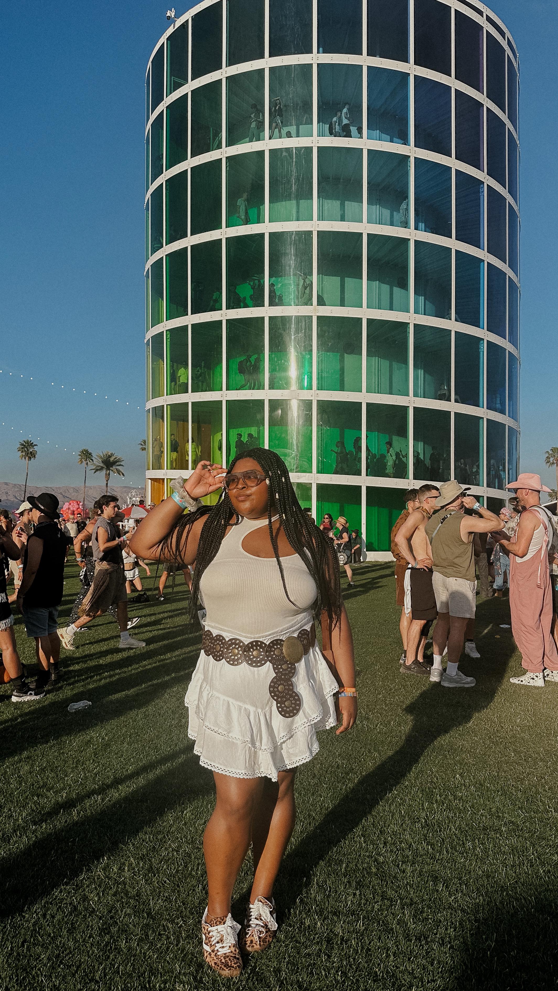 Instagram post by @hey.candace for Coachella. Caption reads: Coachella weekend 1 re-cap with @alaskaair! [...].