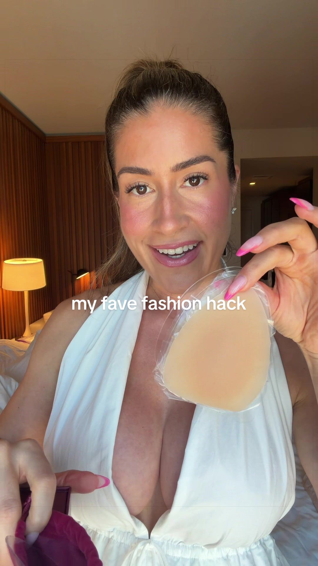 TikTok post by @kristinmarieclark for CAKES body. Caption reads: My favorite fashion hack💖 @CAKES Body....
