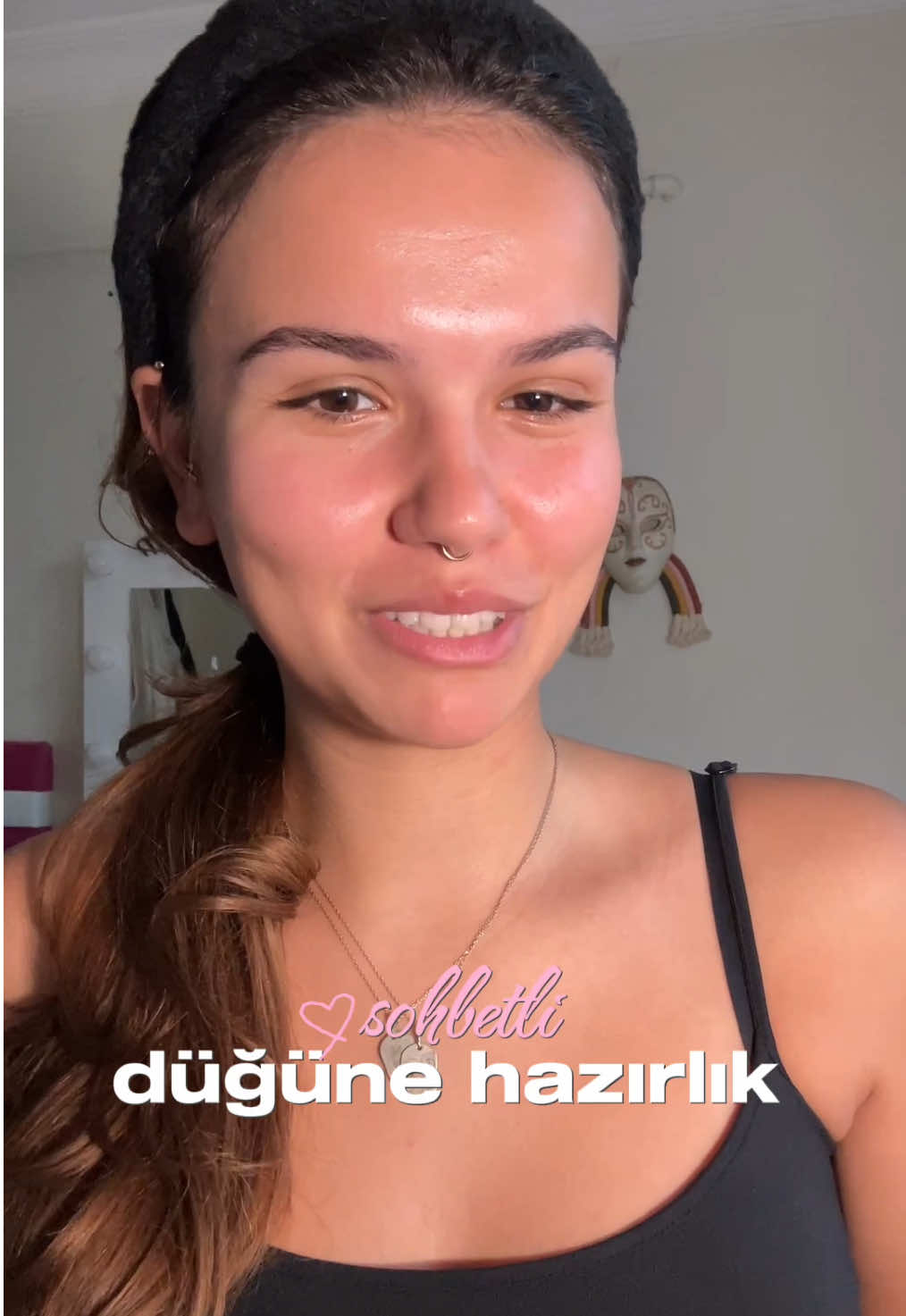 TikTok post by @elifszgin for theBalm. Caption reads: nasıl olmuşumm bacımmm💞  kullandığım ürünler....