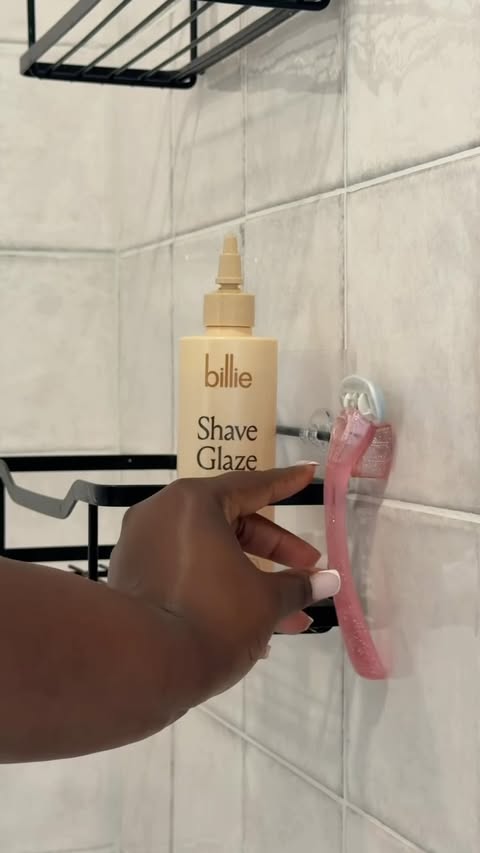Instagram post by @ndeye.peinda for Billie. Caption reads: [...] to shave because I enjoy it. 💛 @billie....
