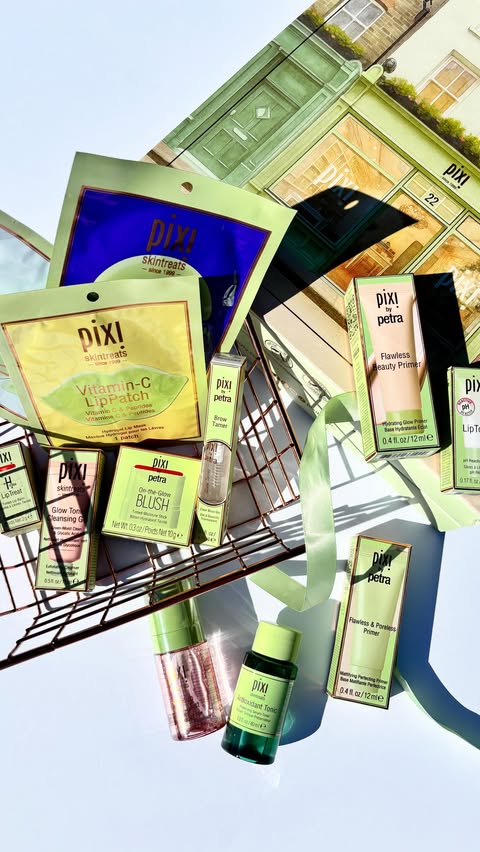 Instagram post by @chikisluvscruz for Pixi Beauty. Caption reads: Such a cute #adventcalendar....