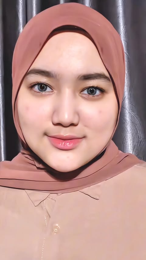 Instagram post by @dwiffahraherz for Garnier Indonesia. Caption reads: collab Nailoong x Garnier Mochi Dry Touch Cream....