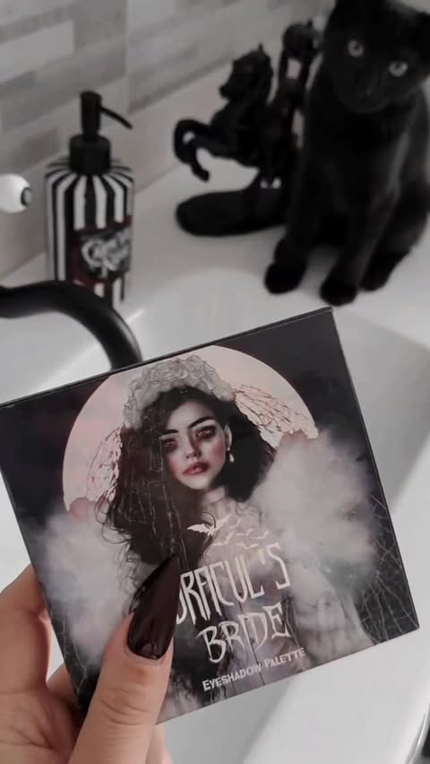 Instagram post by @_mystic_moon_witch for REGALROSE.com. Caption reads: 𝔇𝔦𝔰𝔠𝔩𝔬𝔰𝔲𝔯𝔢 𝔇𝔞𝔶 👽🛸 . . 🌿 Rings 15%....