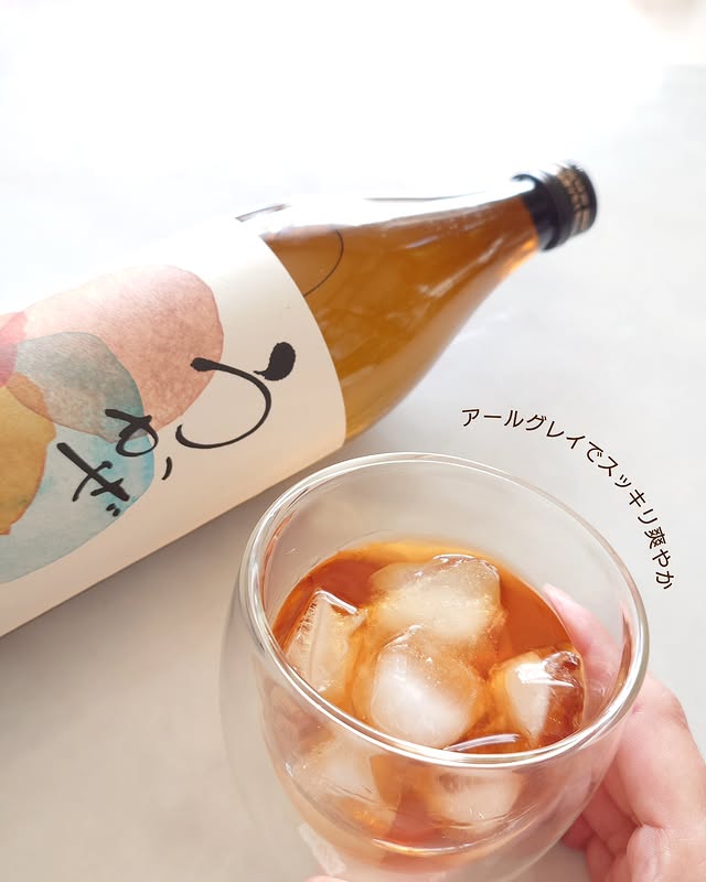 Instagram post by @kyonko.happylife for ESSEonline. Caption reads: 𓈒𓂃𓈒𓂂𓏸

ESSEファンパーティ2025に参加し、
濵田酒造の本格麦焼酎うかぜを試しま....