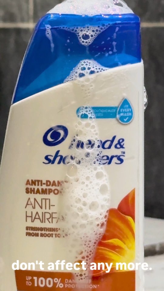 Instagram post by @__urfavv.asis___2.2 for P&G. Caption reads: “Dandruff se pareshaan? 😩❄️ Ab no tension boss....