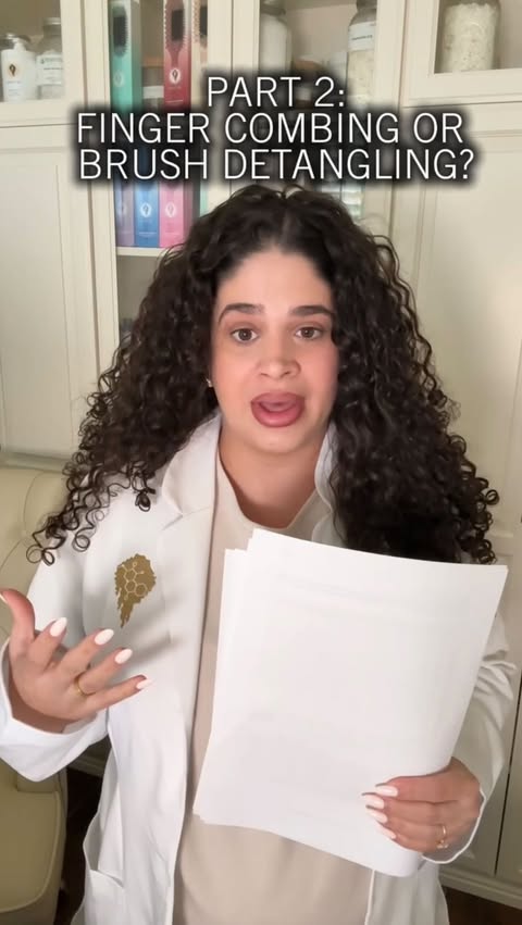 Instagram post by @herbalmmo for BounceCurl. Caption reads: Share & Repost please! 📣 Part 2! 

Are you team....