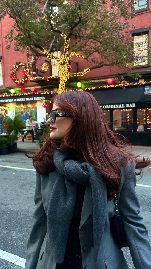 Instagram post by @_annabellehooper for dpHUE. Caption reads: [...] breakdown over here 🤎 make sure to shop....