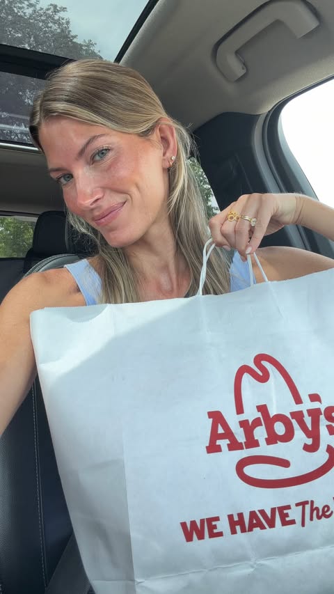 Instagram post by @kelspersen for Arby's. Caption reads: [...] (and my stomach) are both happy. 🍔✨ @arbys....
