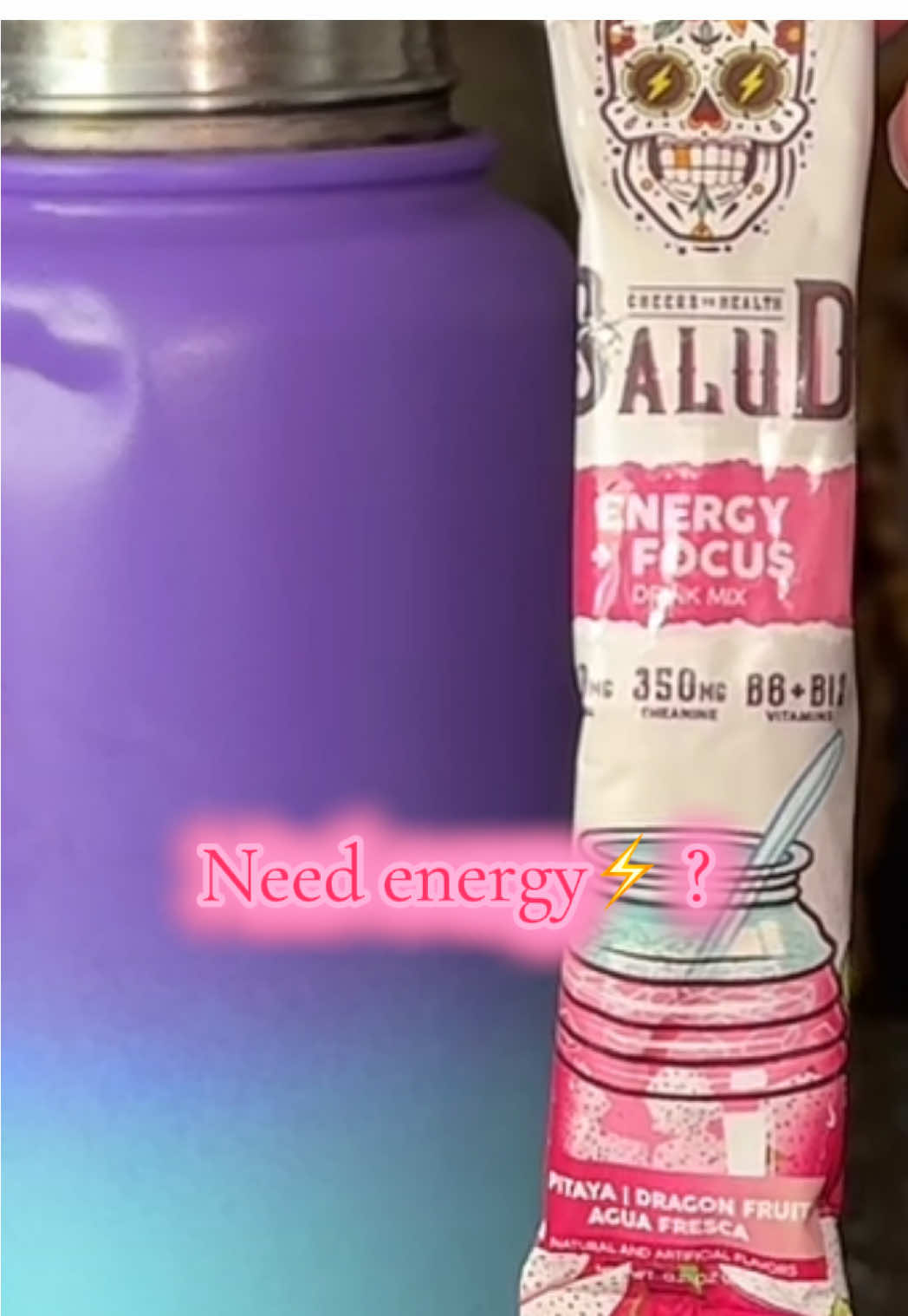 TikTok post by @cocinaconaileen24 for Taste Salud. Caption reads: [...] energy in a cup thanks to @Taste Salud ❣️....