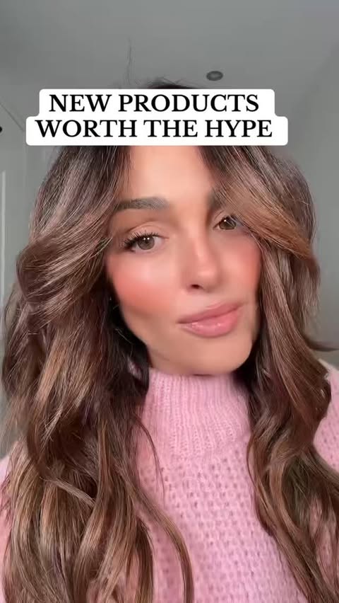 Instagram post by @alexsteinherr for Theinkeylist. Caption reads: Every week, I share my top product discoveries in....