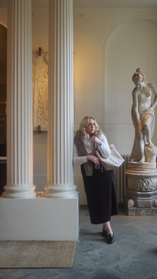 Instagram post by @photonyaa for Sonder. Caption reads: [...] #abetterwaytostay #giosrestaurantvenice....