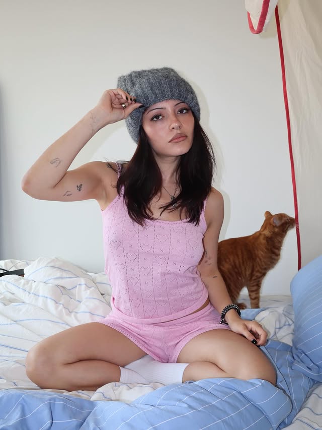 Instagram post by @sabquesada for GAP. Caption reads: Rediscovering the color pink with @gap 🩰.