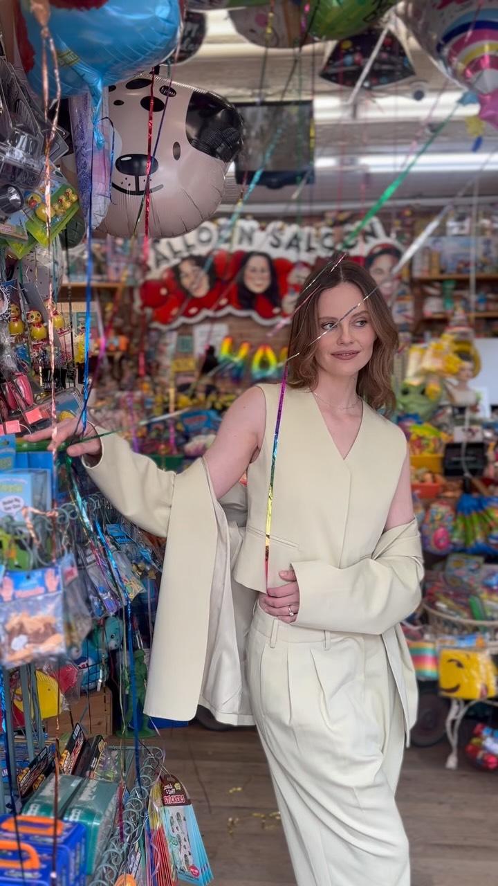 Instagram post by @saraheramos for Into The Gloss. Caption reads: Behind-the-scenes of @saraheramos’ #ITGTheFace....