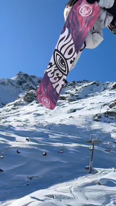 Instagram post by @noepetitt for Nidecker. Caption reads: one day at @corvatsch_park 🪽.