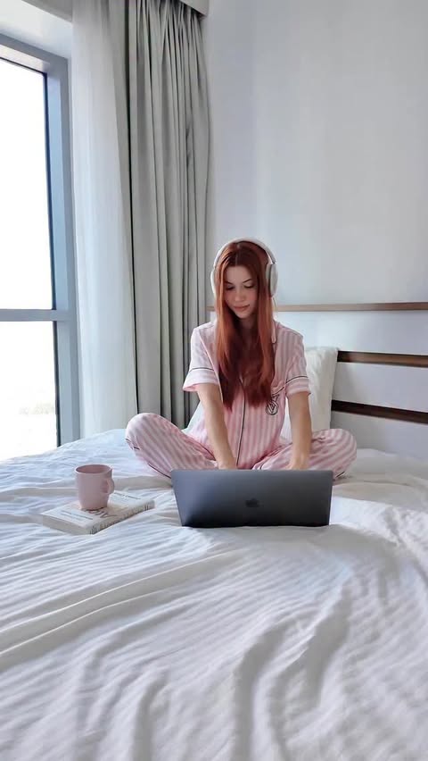 Instagram post by @valeriamandelli for Visit Saudi. Caption reads: Trust me, if the Red Sea isn’t on your list yet,....