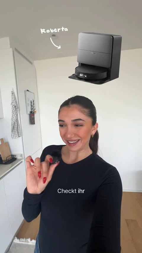 Instagram post by @suzi.nck for Roborock. Caption reads: AD | my girl Roberta..🤫 @roborockde #Roborockde....