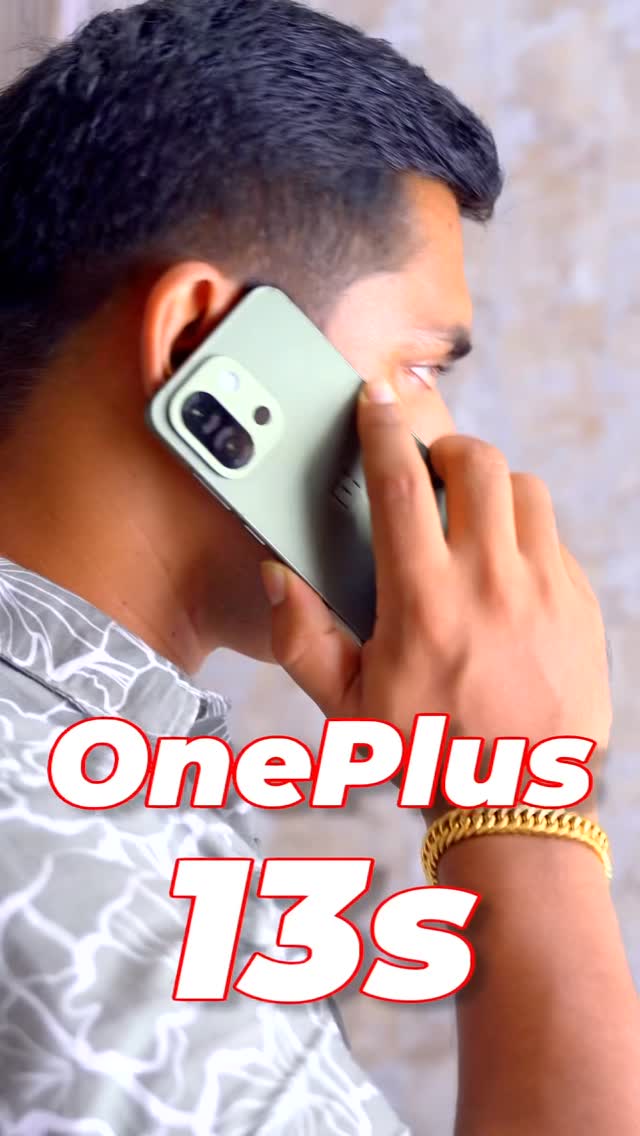 Instagram post by @prathapgtech for OnePlus India. Caption reads: വലിയ ഫോണുകൾ വേണ്ട ചെറിയ ഫോണുകൾ #collab 
OnePlus....