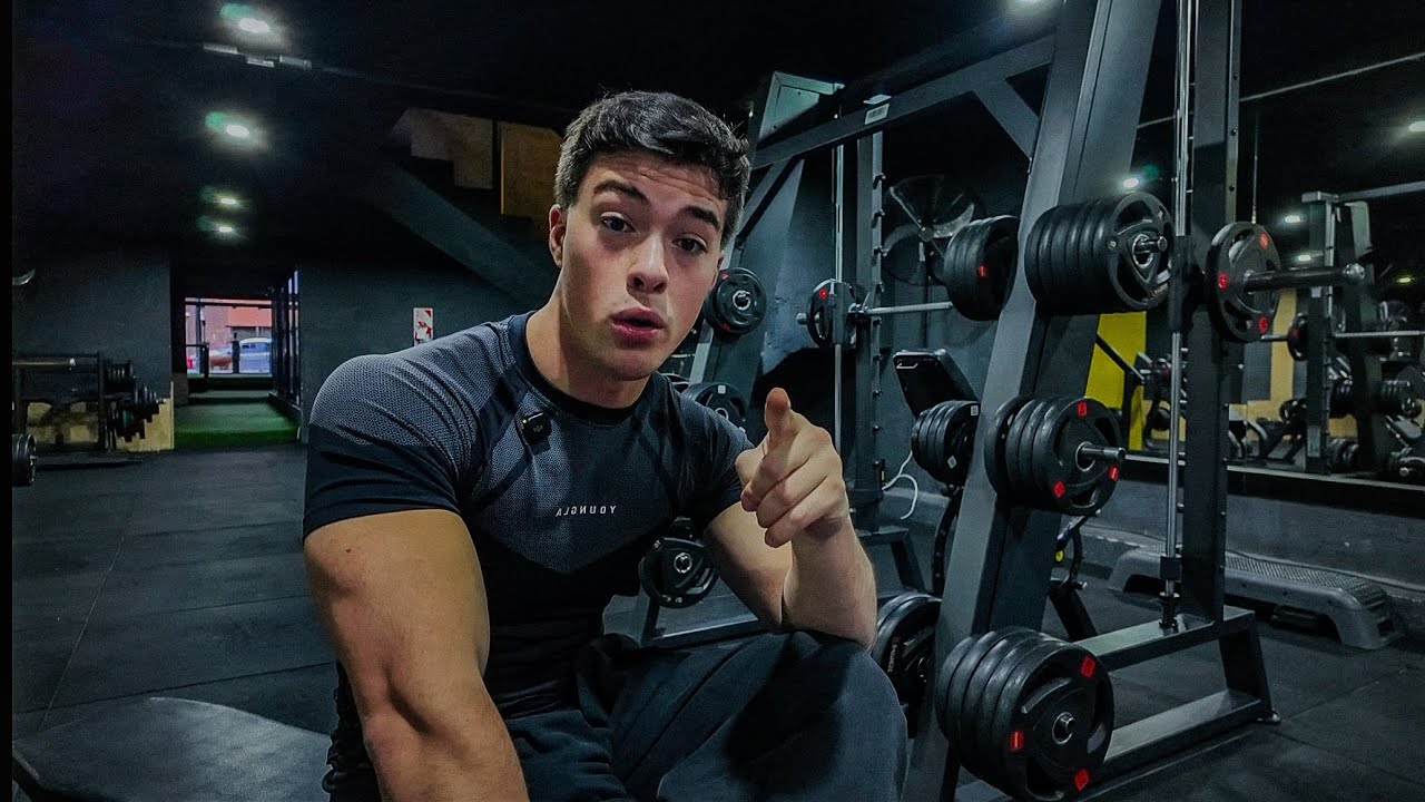 YouTube post by @facumarpe for YoungLA. Caption reads: Aprende directamente de Marpe sobre entrenamiento,....
