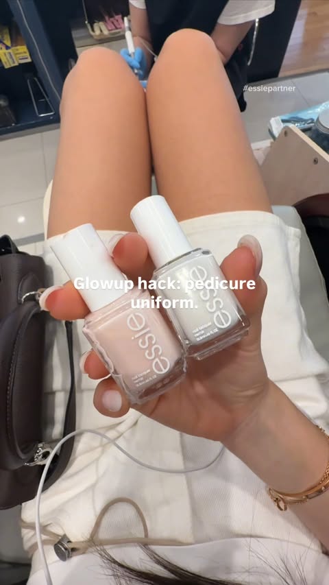Instagram post by @lauragalebe for essie. Caption reads: [...] to them for a timeless, classy pedicure....