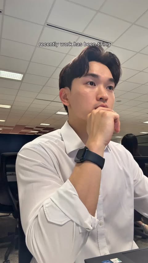Instagram post by @hongkiiiiii for Clear Scalp & Hair. Caption reads: To men out there, are you also dealing with hair....