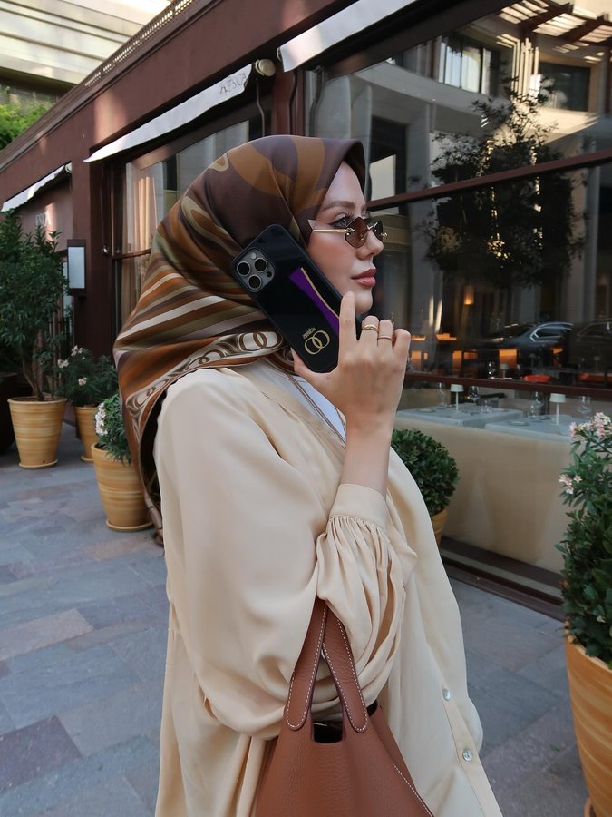 Instagram post by @aybukenurdemirci for Imannoor. Caption reads: Autumn is calling me, hello? 📞 🍂  #imannoorlove....