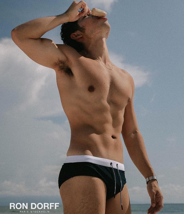 Instagram post by @rammyun for Ron Dorff. Caption reads: Sweet and salty.  Ad by @rondorff #rdpeople....