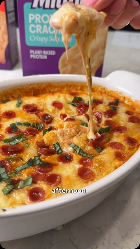 Instagram post by @ohsnapmacros for Safeway. Caption reads: [...] you. #ad 🍕 Milton’s protein crackers....