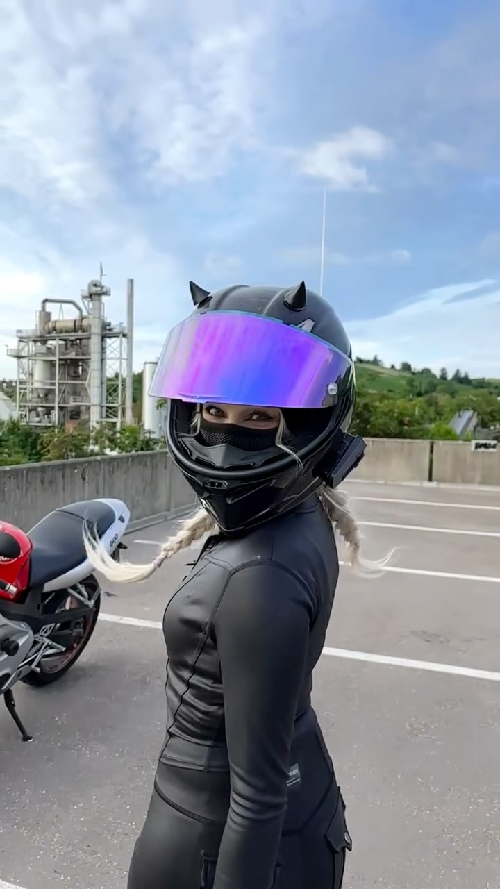 Instagram post by @jezzvonsperling for FIRMABS. Caption reads: So innocent 😇💕

@firmabs_brand Get 20% off with....