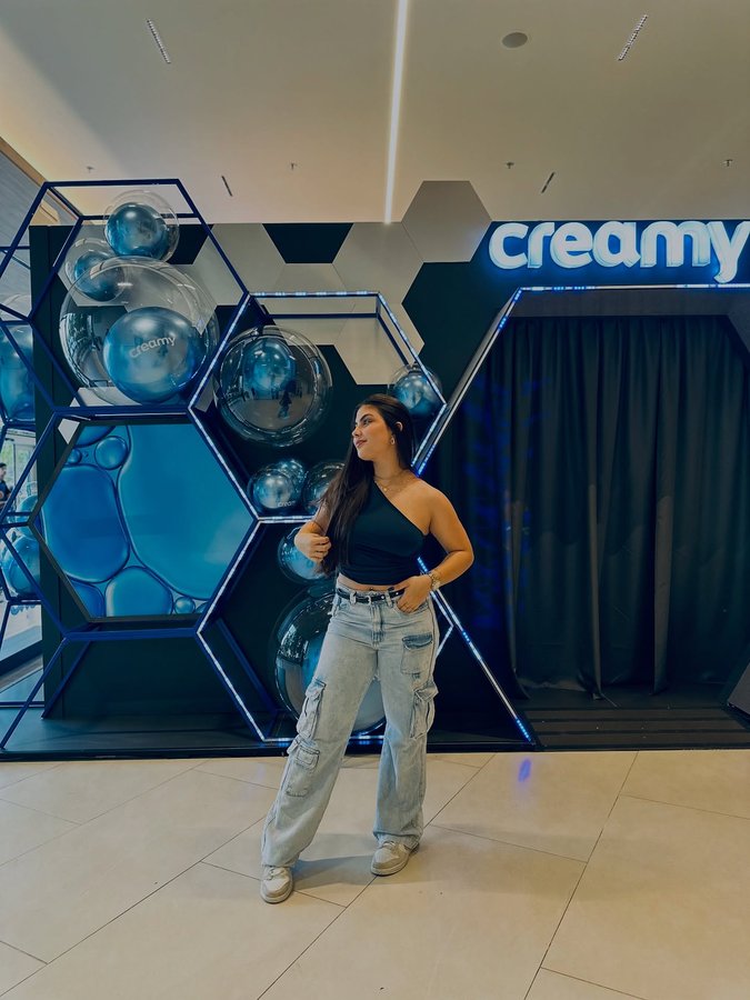 Instagram post by @dailymanucunha for Creamy Skincare. Caption reads: creamy lab 📸

@creamyskincare.