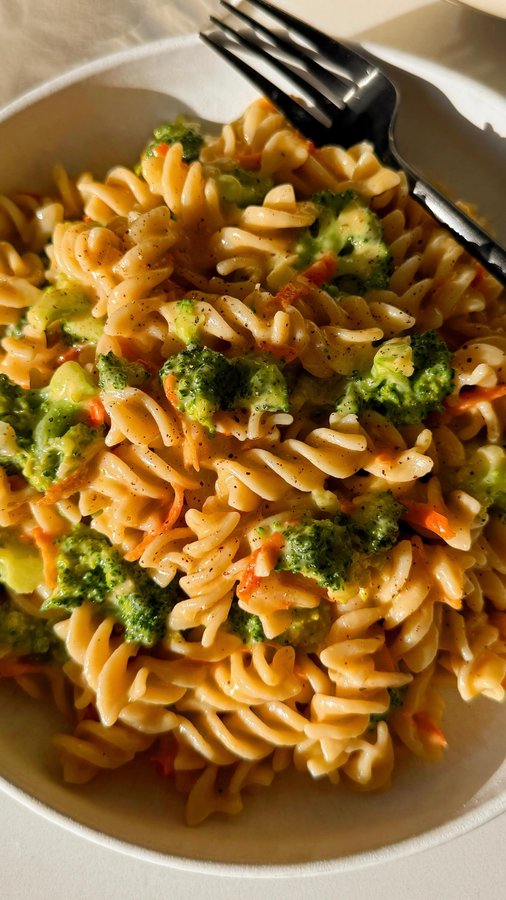 Instagram post by @munchinwithmaddie_ for Banza. Caption reads: #BanzaPartner. Turning my favorite soups into....