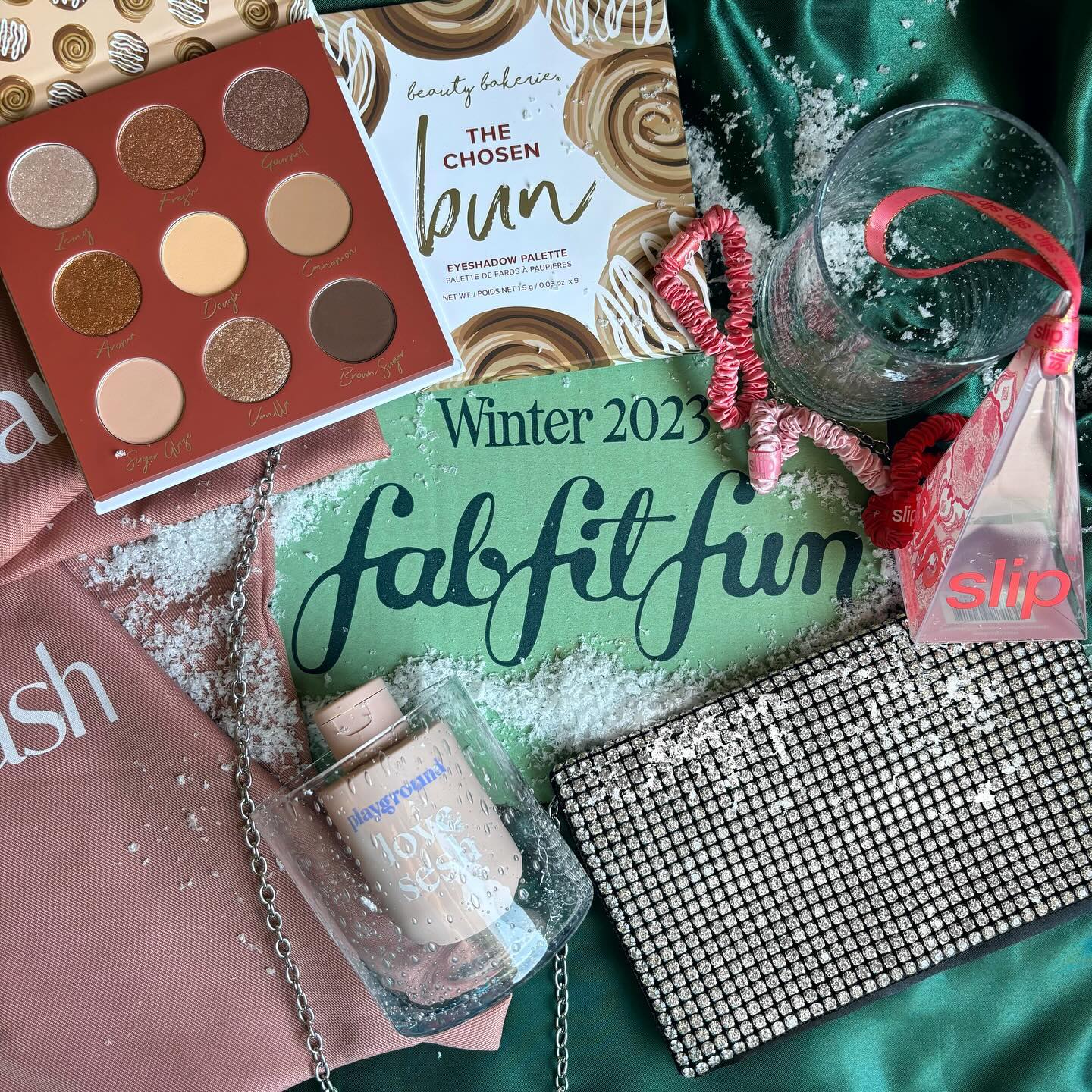 Instagram post by @honey.bon.bon for Beauty Bakerie. Caption reads: [...] 🥛 Citrine Atlas Cocktail Glasses 🍩....