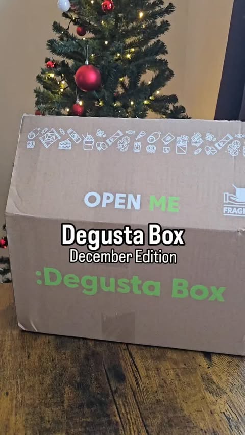 Instagram post by @familylifewiththesmiths for Degusta Box. Caption reads: AD || Gifted 🎄 Degusta Box ❄️

December is....