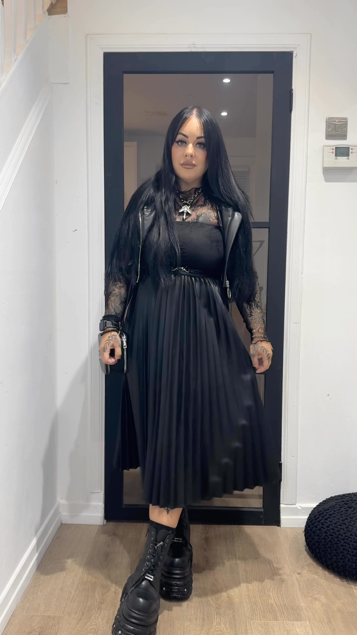 Instagram post by @vicki_somerville for Damaged Society. Caption reads: I thought I was a fool for no one…..but oh baby....