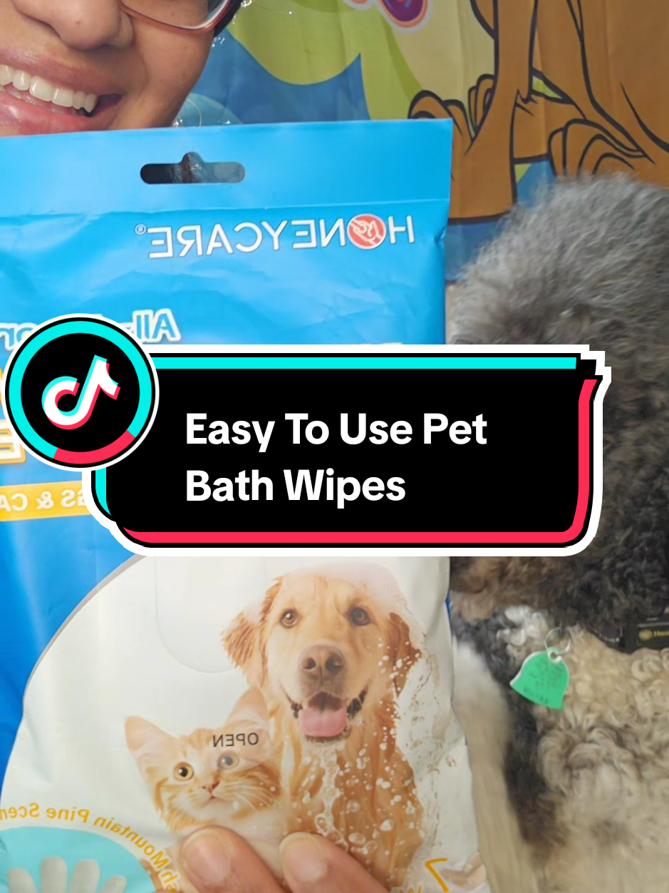 TikTok post by @kellymcarnes for HoneyCarePet. Caption reads: #tiktokshop #dogsoftiktok #happypets #clean #cat....