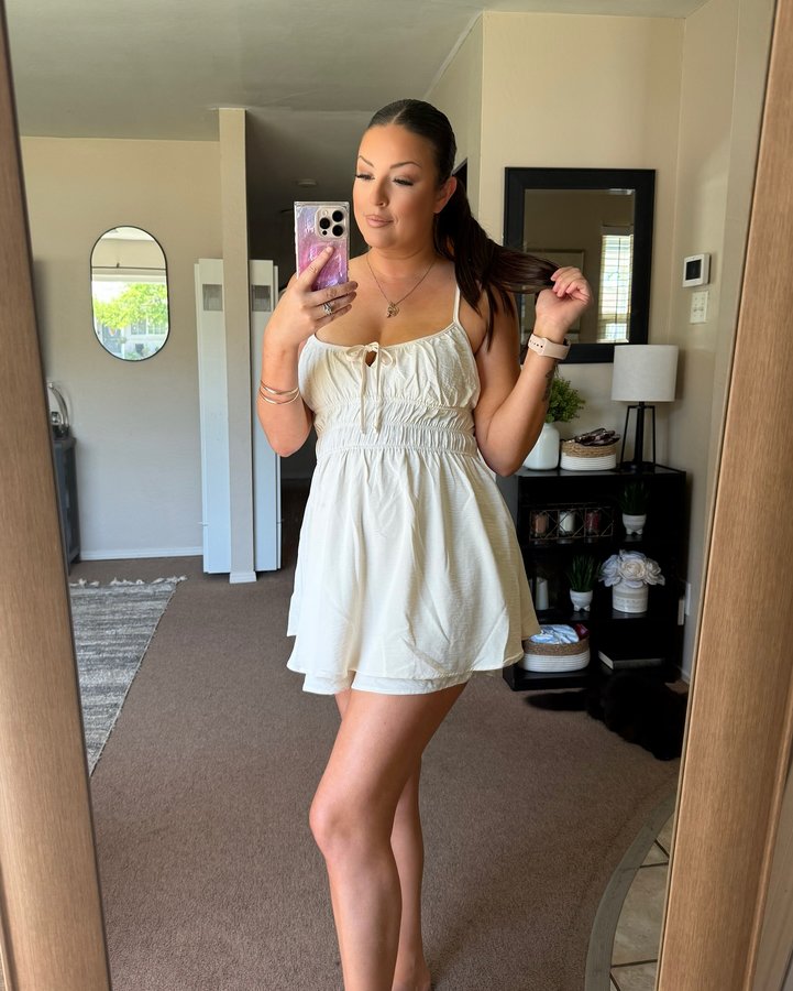 Instagram post by @malinda.rocha for LIKEtoKNOW.it. Caption reads: I now interrupt my usual cooking programming to....