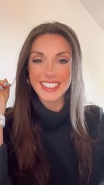 Instagram post by @jasminenicolenaziri for Fishbowl. Caption reads: Access 🔥 the professional community you’ve always....