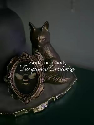 TikTok post by @lovedbyvictoriaaa for Royalcraft. Caption reads: [...] The turquoise at dusk is just unreal.....