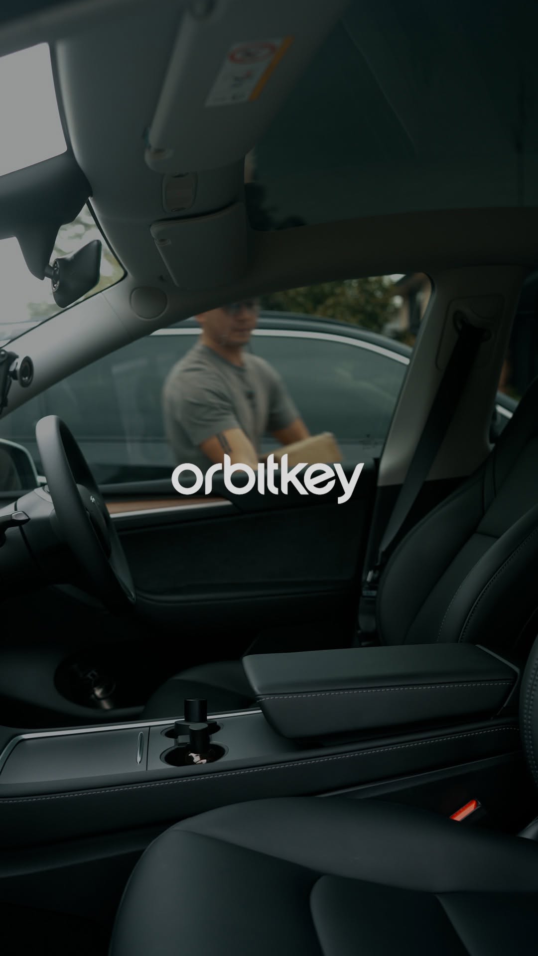 Instagram post by @zacalviz for Orbitkey. Caption reads: Thank you @orbitkey 

ZAC10 for 10% discount

Link....