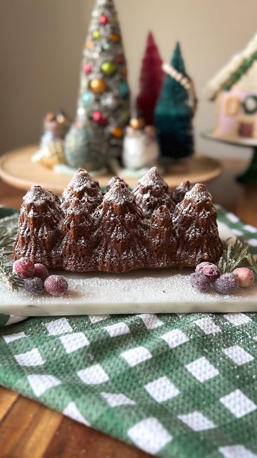 Instagram post by @thatbreadlady for Ankarsrum. Caption reads: Orange Zested Gingerbread recipe...

If you’re....