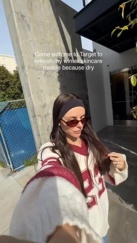 Instagram post by @rachelward_ for AmLactin. Caption reads: [...] skin needs more than basic lotion ❄️....