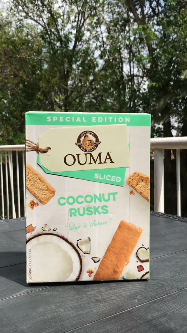 Instagram post by @puseletsopadi for Brand Advisor. Caption reads: [...] same Ouma love 💛 #TasteOfSummer....