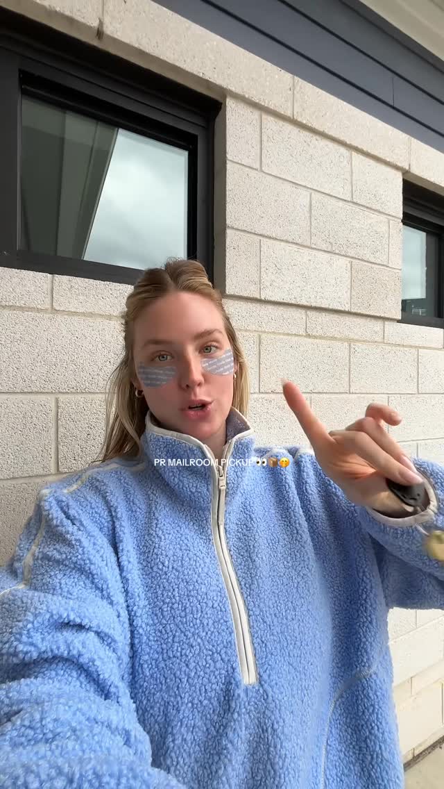 Instagram post by @skinwithhav for DERMA•E. Caption reads: MAILROOM DAY !! @rhode @grandecosmetics @dermae....