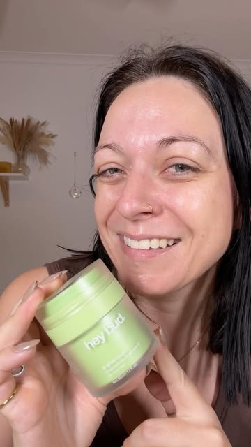 Instagram post by @jess_pinal for Hey Bud Skincare. Caption reads: 💚💚💚💚💚💚💚💚💚💚 hey bud Brighter Daze Glowing....