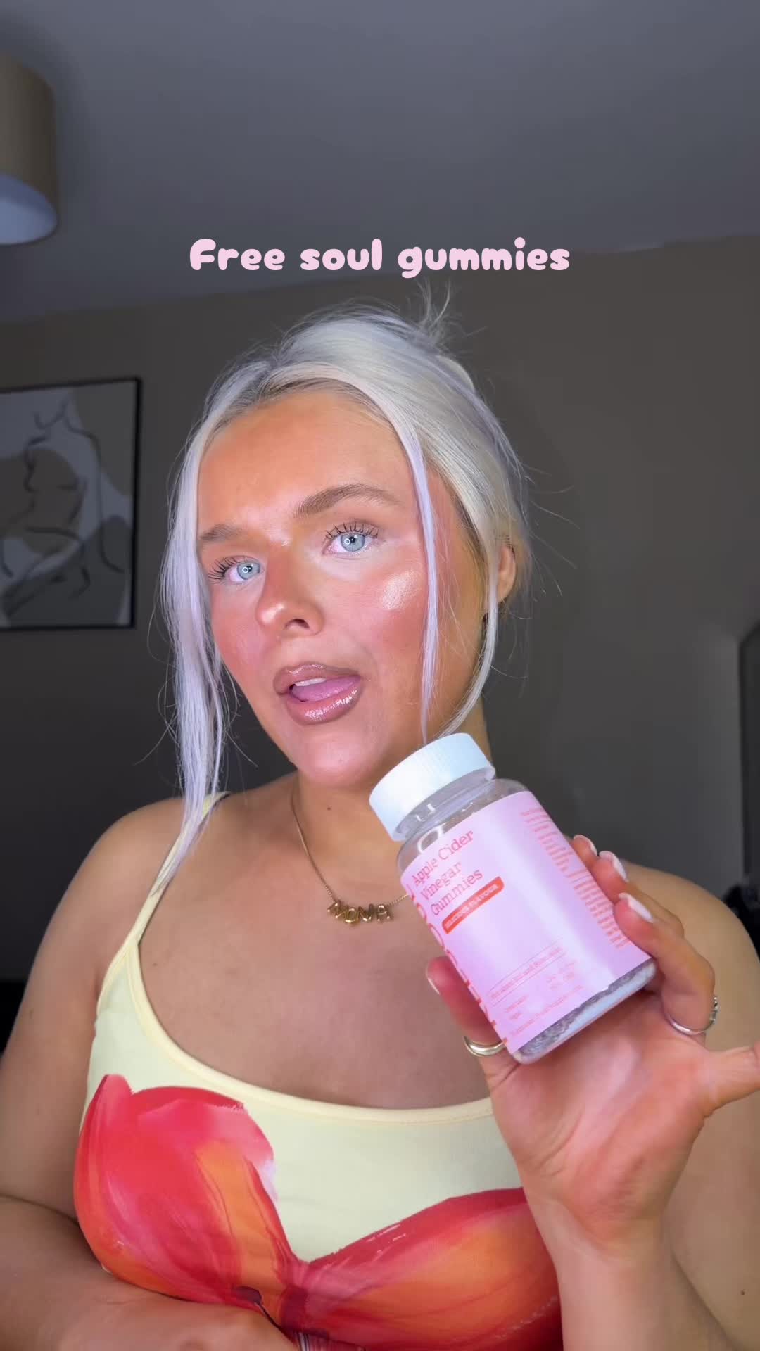 TikTok post by @csfitness12 for Free Soul. Caption reads: @Free Soul the best 🧡🍊 #fyp #viral [...].