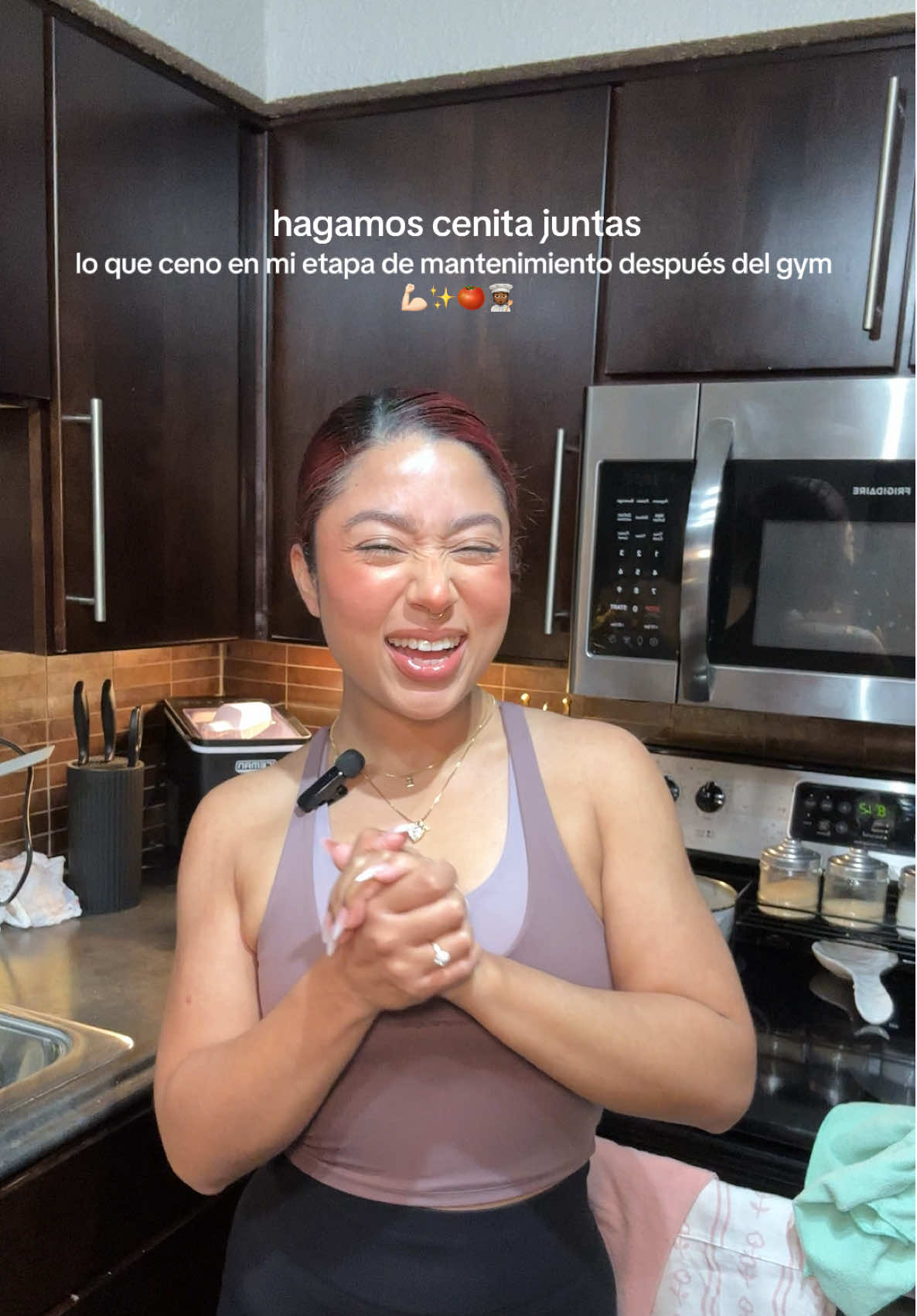 TikTok post by @latiaintermitente for Etekcity. Caption reads: [...] 🤍🧑🏾‍🍳 652 cal | 60 g prote ✨🫶🏼....