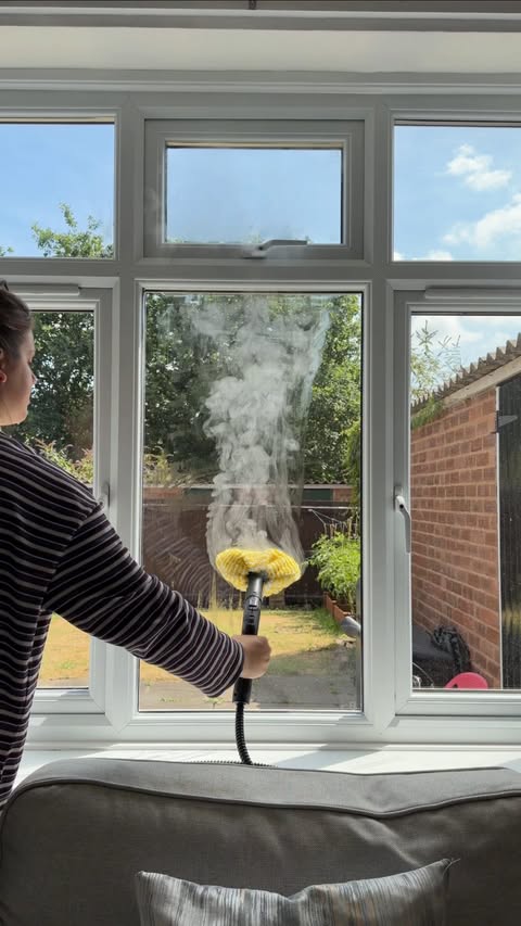 Instagram post by @sss.sophiie for Karcher. Caption reads: Happy Sunday! Anyone find cleaning with a cloth....